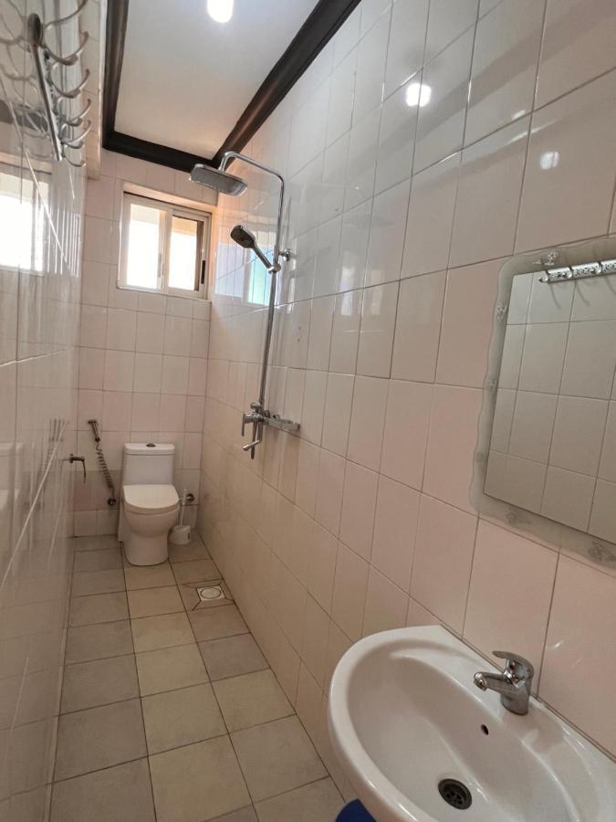 Haika Home Lodge Dar es Salaam Bagian luar foto