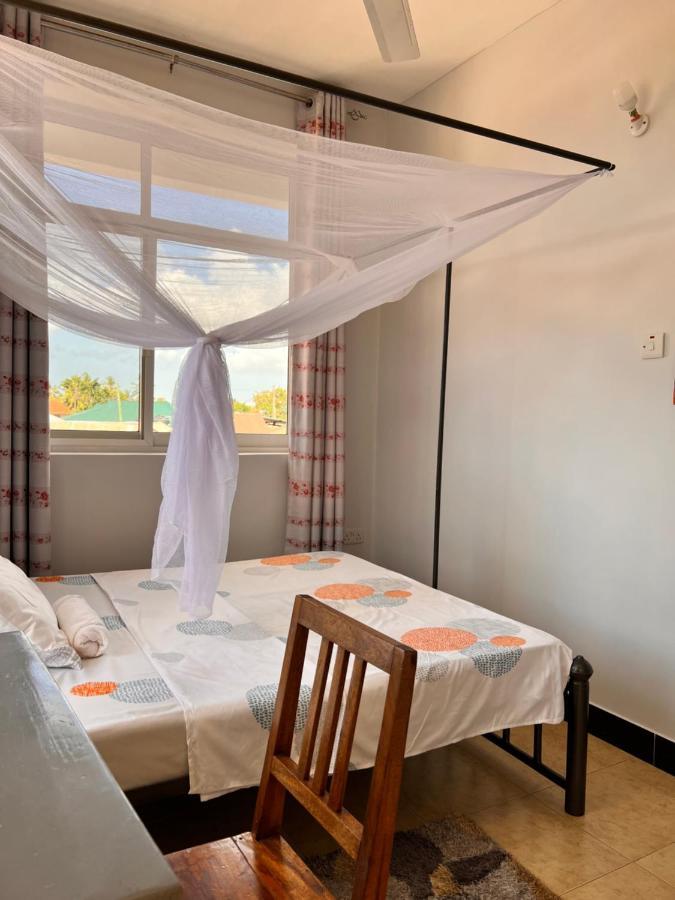 Haika Home Lodge Dar es Salaam Bagian luar foto