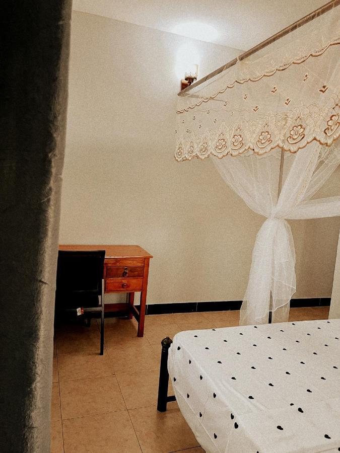 Haika Home Lodge Dar es Salaam Bagian luar foto