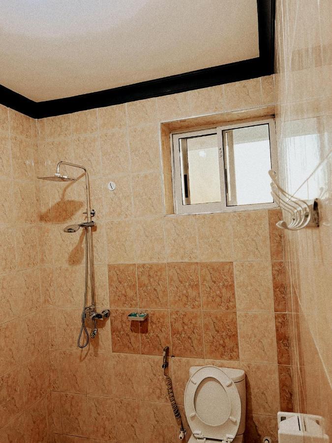 Haika Home Lodge Dar es Salaam Bagian luar foto